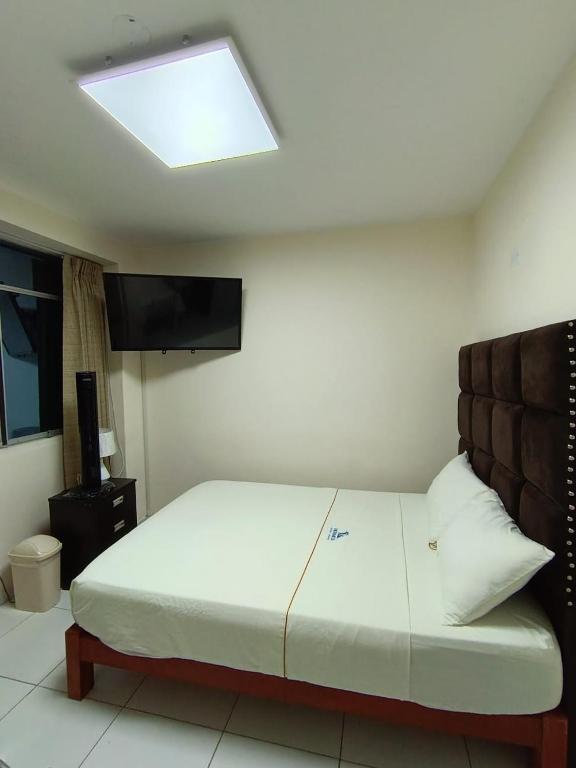 Habitaciones matrimoniales en el centro de la ciudad Ilo, Perú - 3
