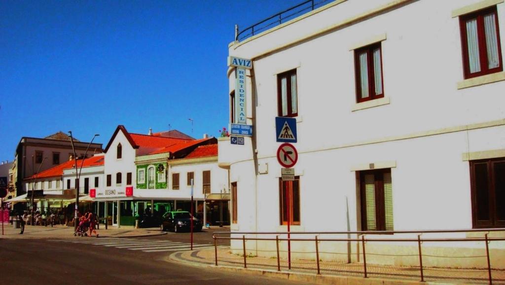 Residencia Aviz — Hotel in Peniche