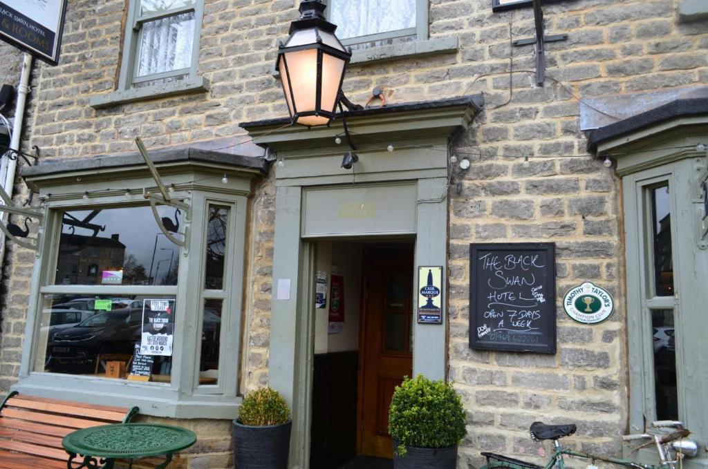 The Black Swan Hotel, Leyburn photo 6