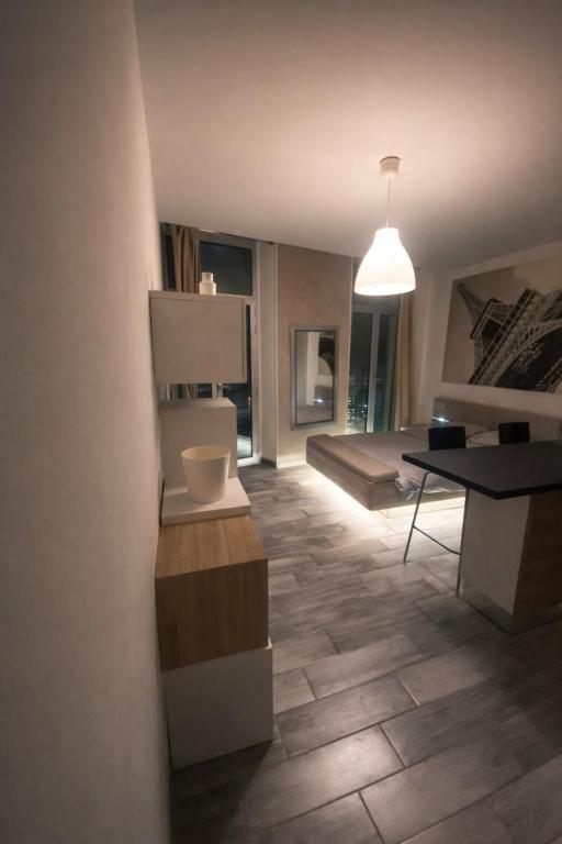 Studio lumineux avec balcon à Hyères - 5