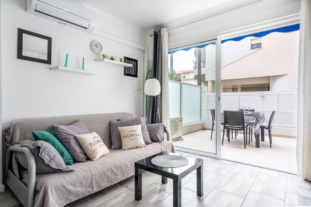 LE ROYAL Studio adorable avec terrasse, parfait pour les couples et à deux pas de la Croisette - 2