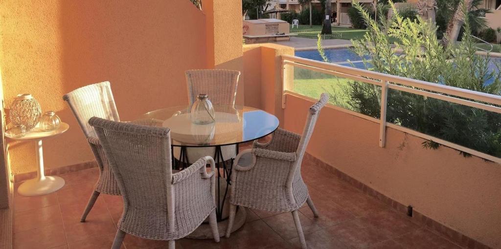 2 bed Apt grt location shared pool outdoor area - 4