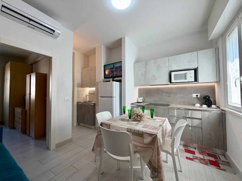 NEW Apartment LIGNANO SABBIADORO Private Parking and AC - 1