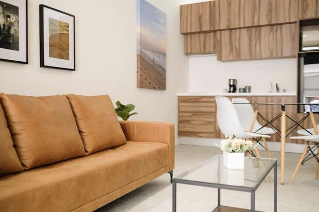 MARGARITA · Modern Ground Floor Loft with Garage - 1