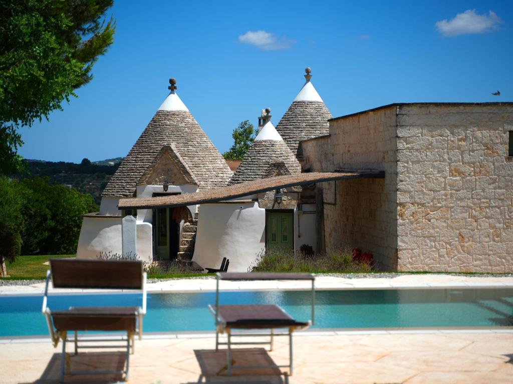 Tenuta Fico D' India - Luxury Trulli with Swimming Pool - 2