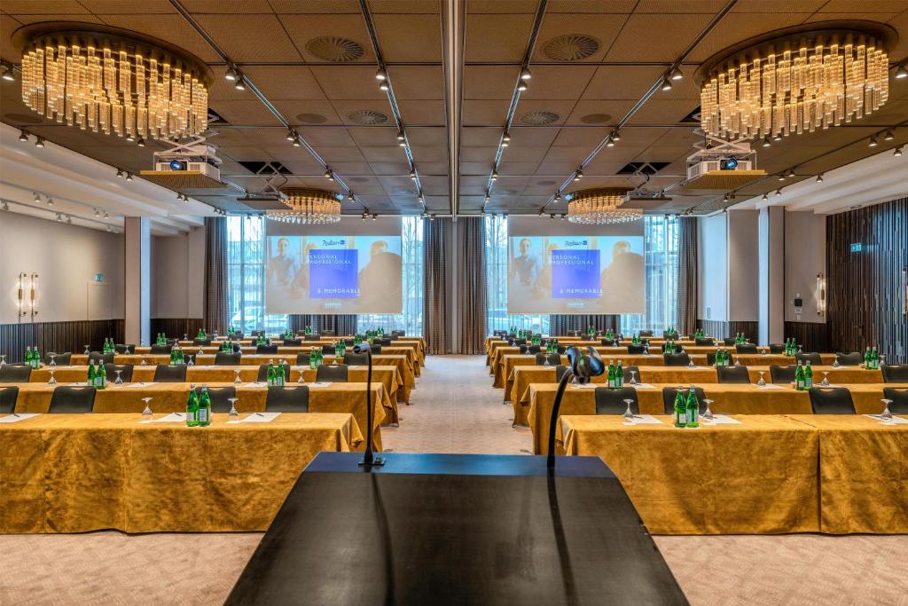 Meeting room / ballrooms