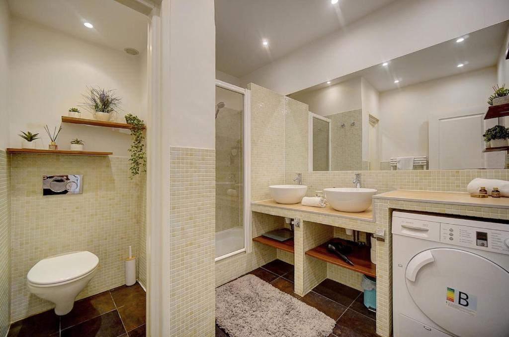 Beautiful 3-room apartment in Carré d'Or - 4