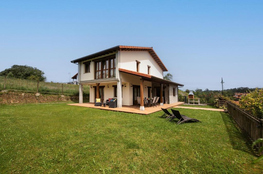 Villa Senda Llanes – Jardín, Terraza y Playa Cerca - 1