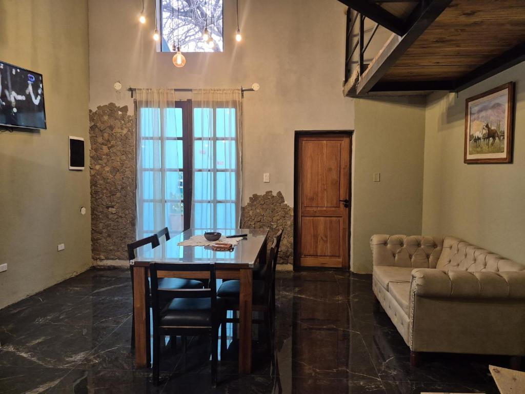 Manipa Loft 2 - 3