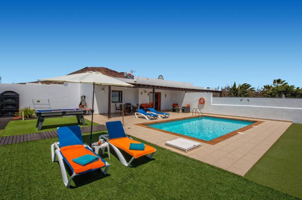 Villa Ramon by Villa Plus - 1