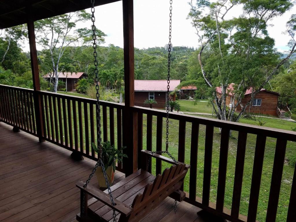 Khu vực xung quanh