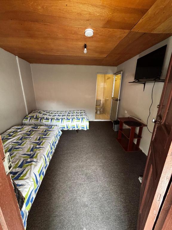 Montano Camping & Hostel - 2