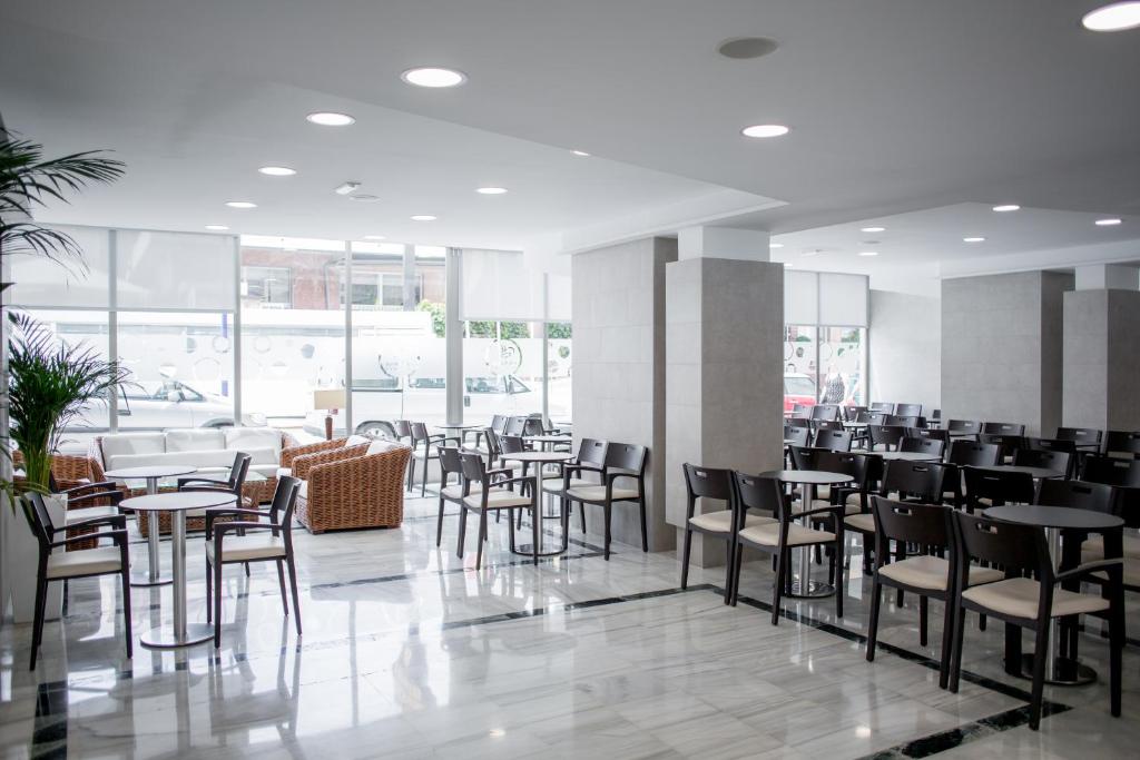 Los Álamos — Restaurant & bars in Benidorm, Valencian Community