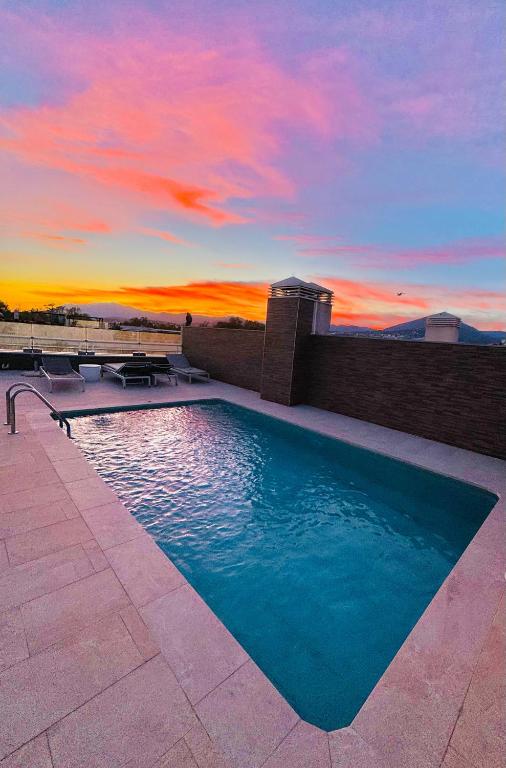 Luxurious Penthouse - 2