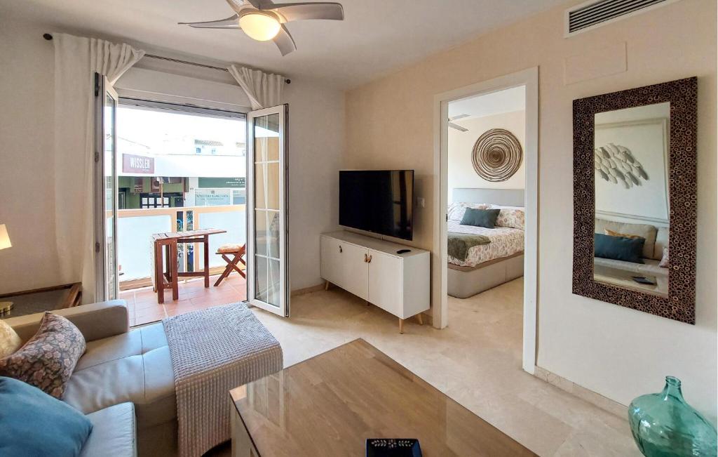 1 Bedroom Stunning Apartment In Torremolinos - 4