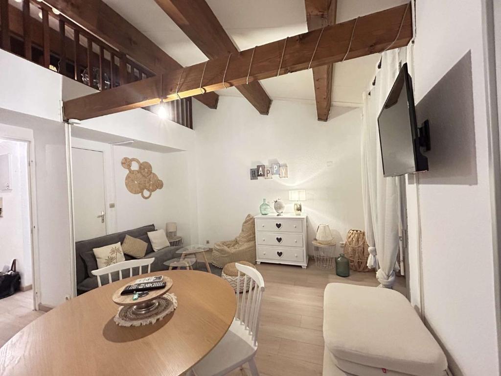 SM 340-206 SAINTE MAXIME centre-ville Appartement en mezzanine - 5