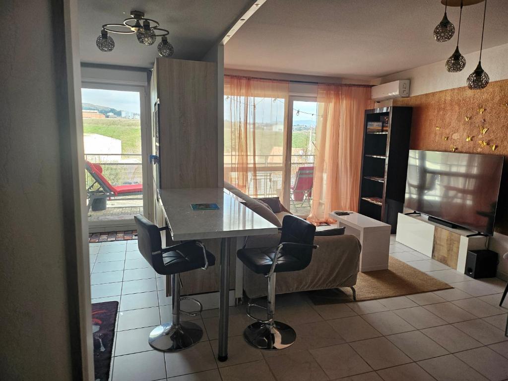 Appartement confortable avec accès rapide vieux port - 2