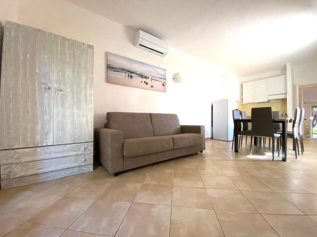 Conchiglia Family & Pet Friendly - Fenced Garden - 2BR - Near the Sea - Wi-Fi - AC - BBQ - 3