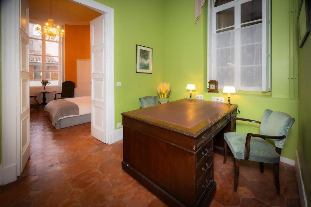 Spacious apartment in the heart of Carcassonne - 5