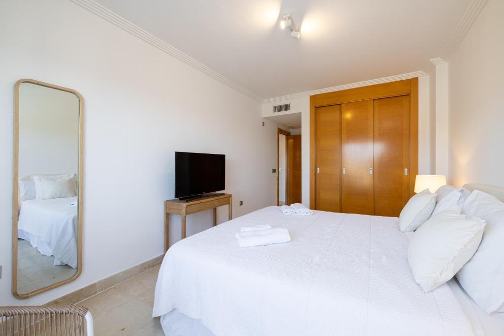 Mediterranean Swing - Acosta Apartment 4, Villa Padierna - 5