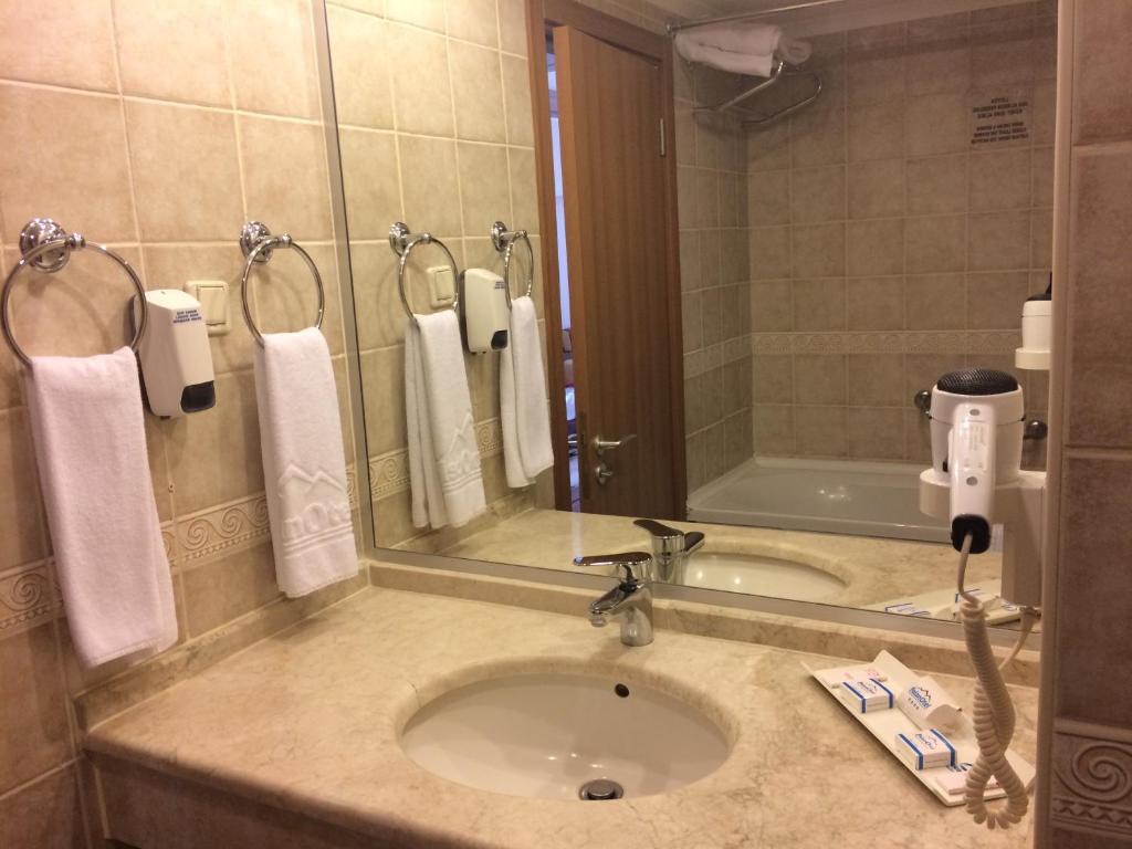 Palan Ski & Convention Resort Hotel photo