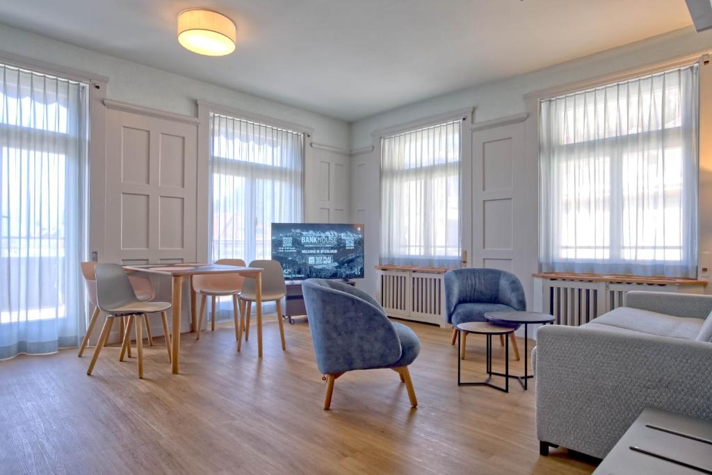 BANK House Suite 303 - GRIWA RENT - 5