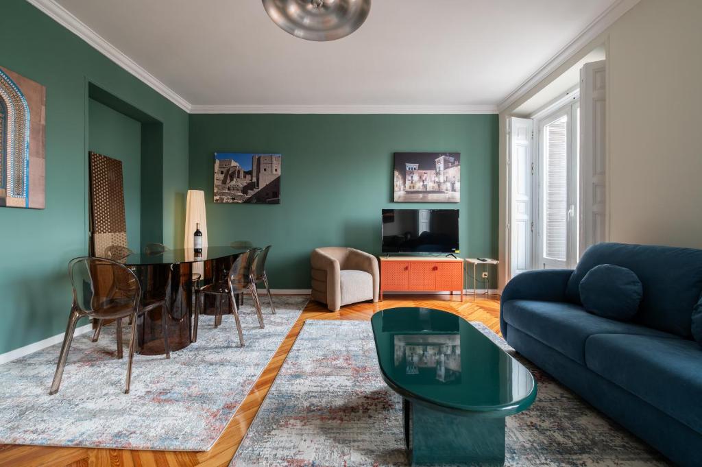 Exclusivo, Céntrico y Elegante Apartamento a 1 Min Plaza Mayor - 1