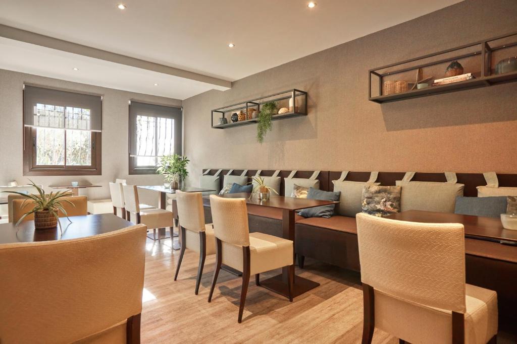 Food and beverages, Hotel Le Catalogne in Frejus