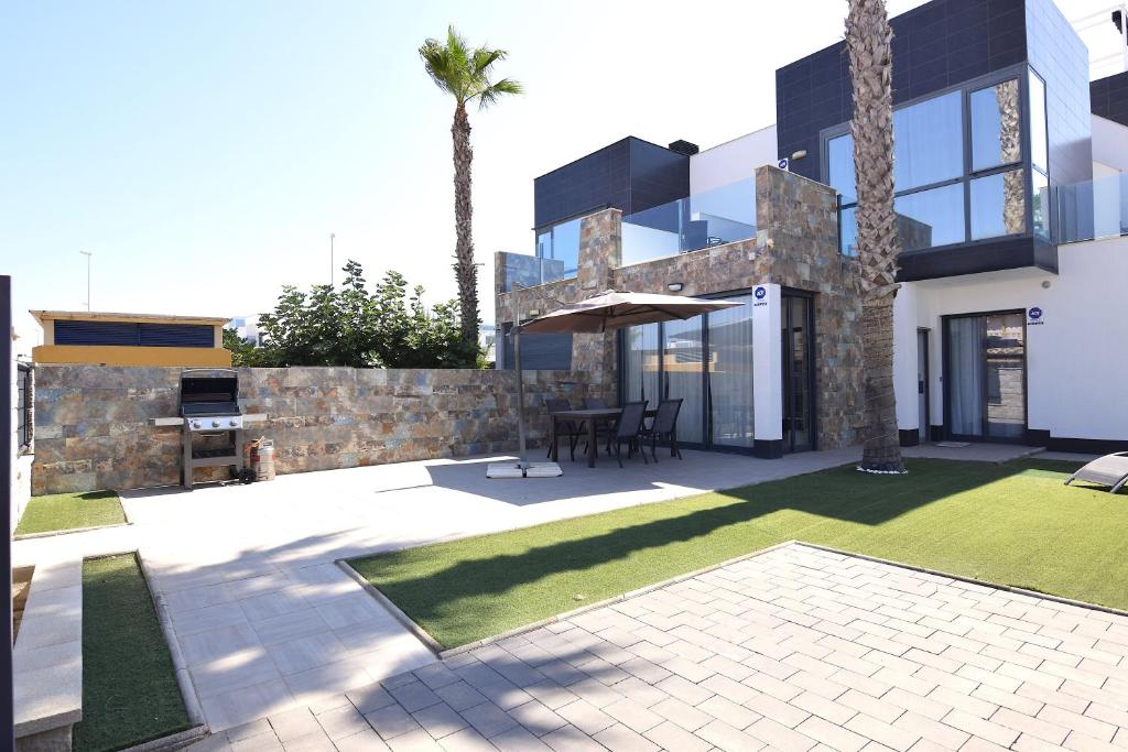 Encatadora casa en Cabo Roig - 5