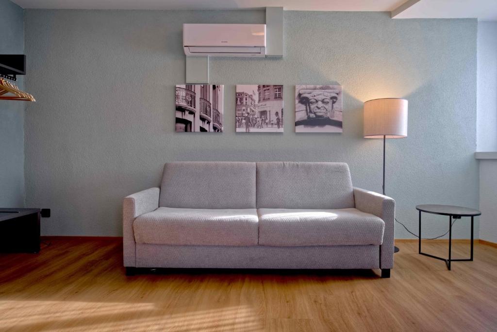 BANK House Apartment XL 404 - GRIWA RENT - 3