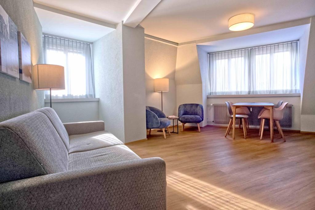 BANK House Apartment XL 404 - GRIWA RENT - 4