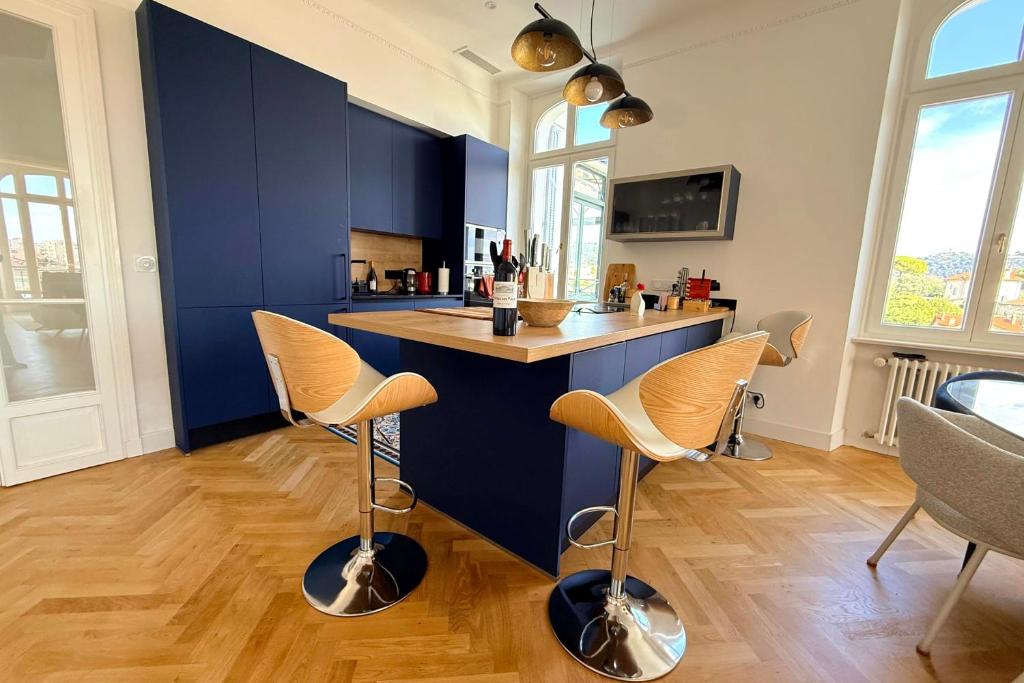 Cannes Tassigny Stylish - 2 Bedroom Apartment Sleeps 5 Free Parking - 5