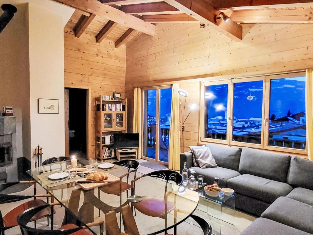 Apartment Chalet mit Bergsicht by Interhome - 2