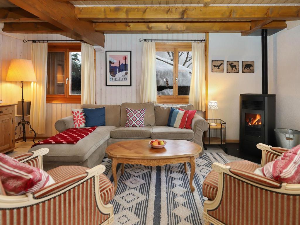 Chalet Cheechako by Interhome - 2