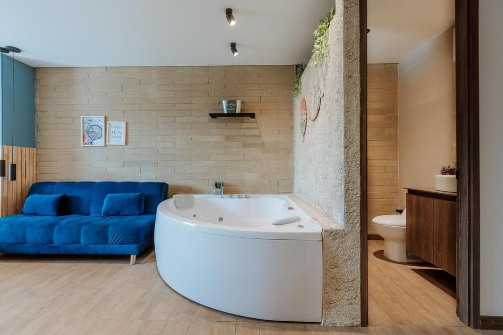 Nice Loft in Class 48 with Jacuzzi - 2