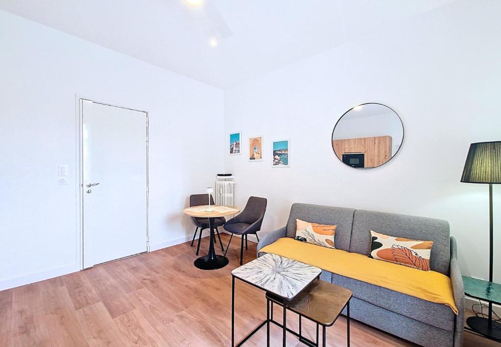 Nestor&Jeeves - COCON ALBERTI - Close city center - Balcony - 5