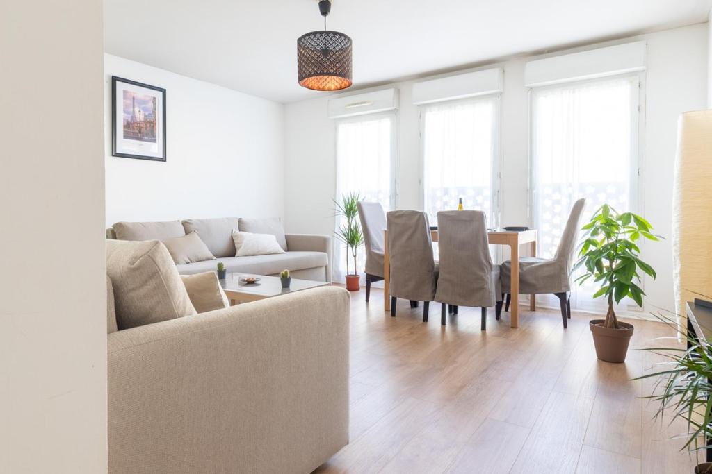 Disneyland Paris APT 6 - 4