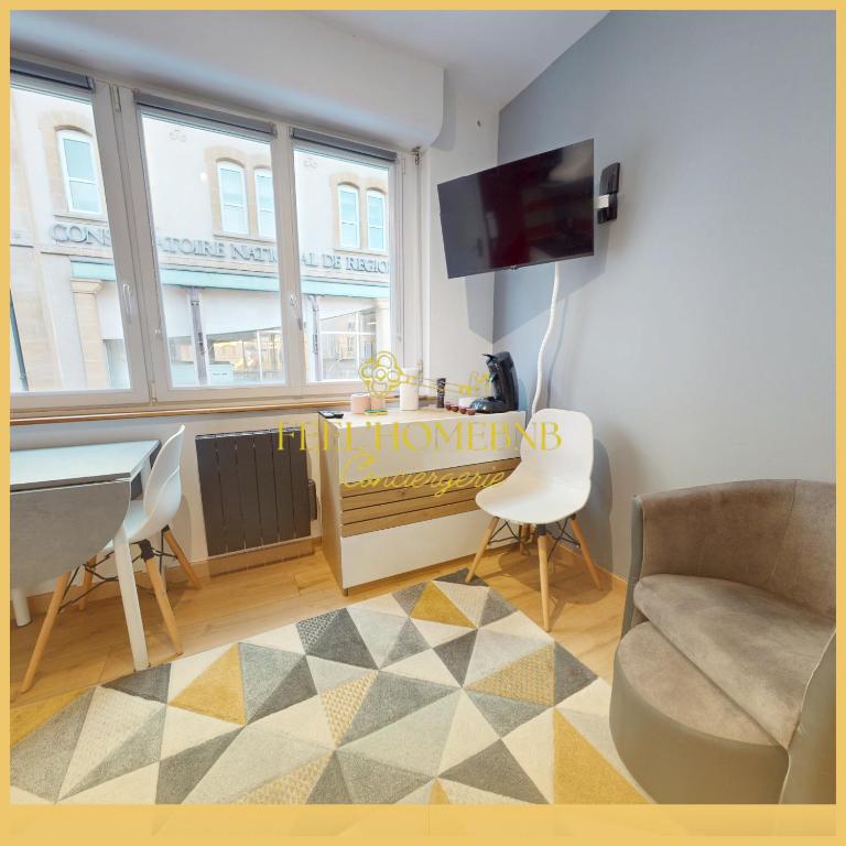 Le Petit Cocon, Station, Center & Free Coffee - 3