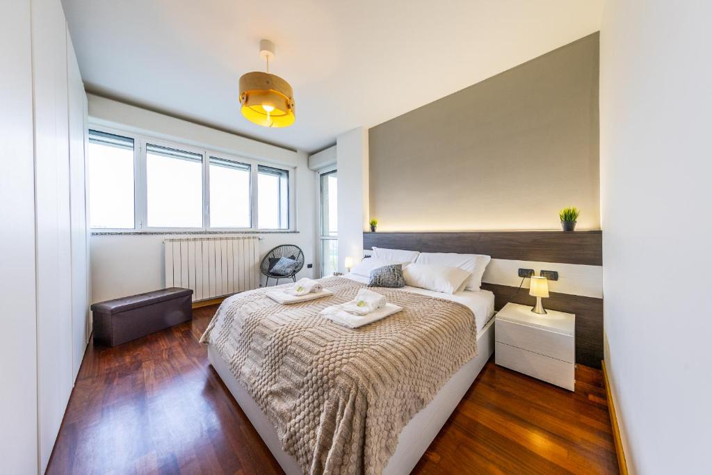 Milan Santa Giulia Bright apartment with 2 terraces - 4
