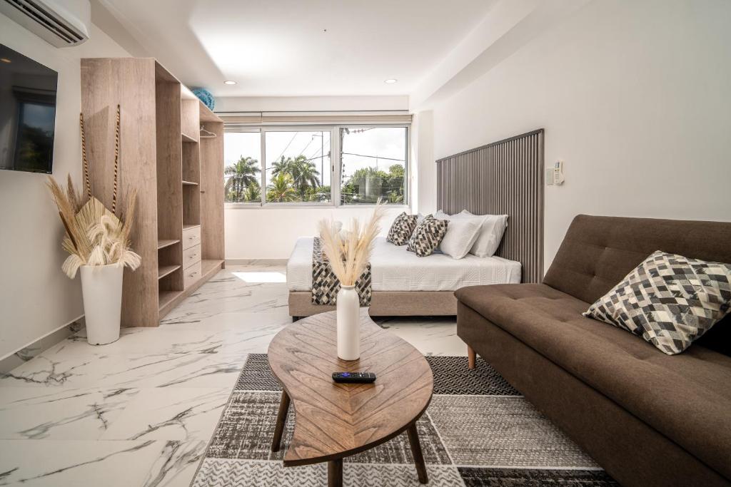 Barcelona Condos Cancun - 1