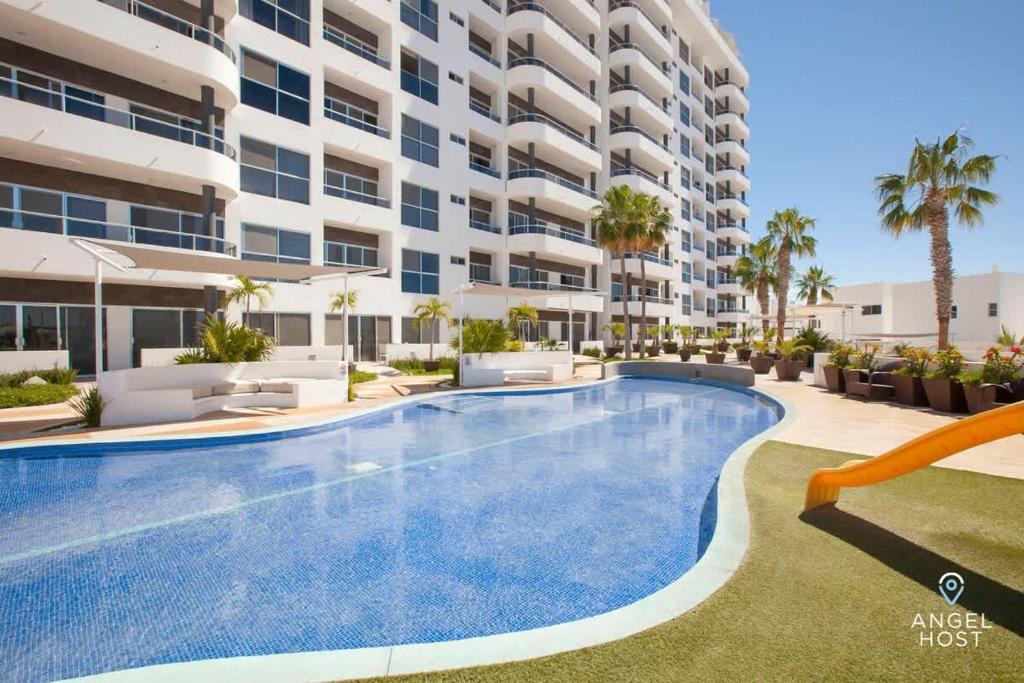 Gated Community Oceanview Condo Pool & Gym - 5