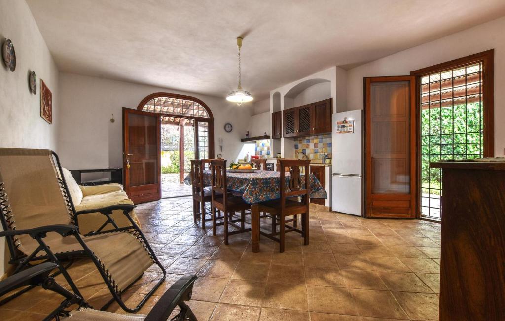 Pet Friendly Home In Marsala With House Sea View - 3