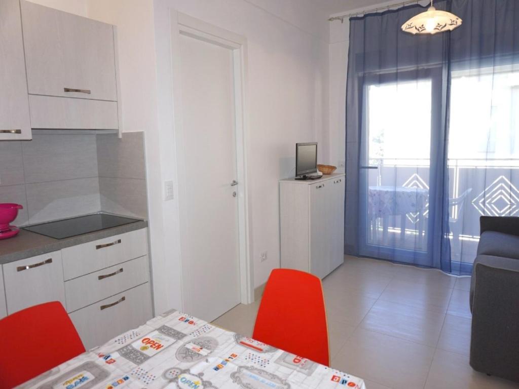 Apartment in Caorle near Sandy Beaches - 4