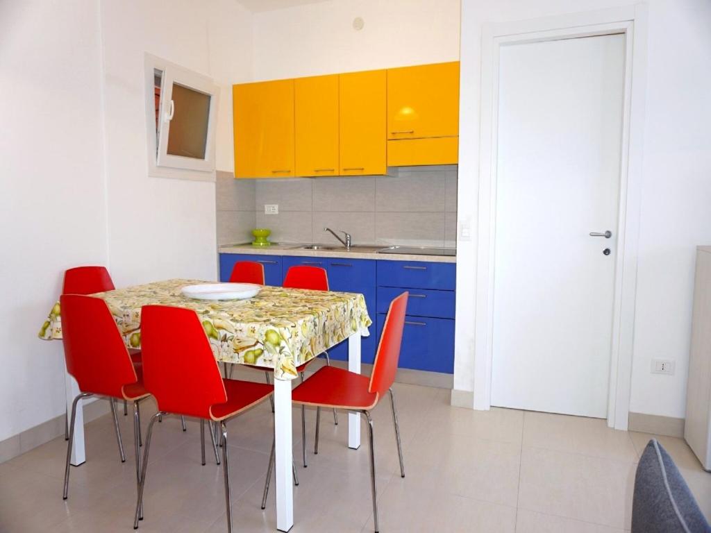 Apartment in Caorle near Sandy Beaches - 2