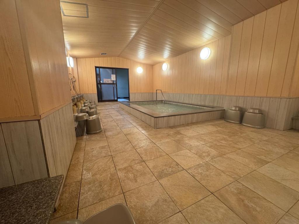 Hot spring bath