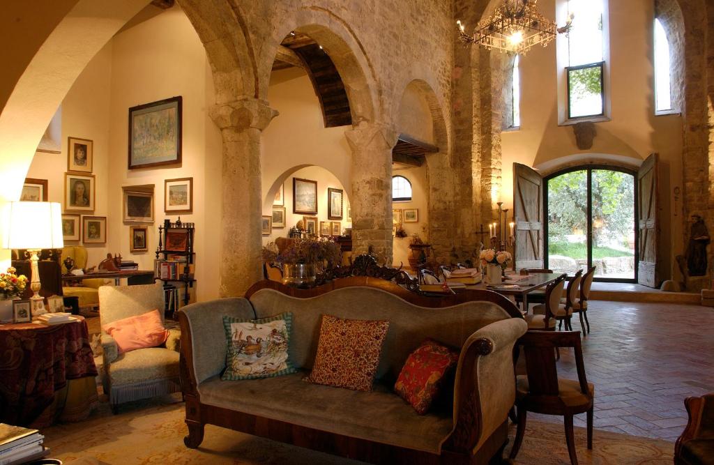 Pieve di Caminino Historic Farm photo