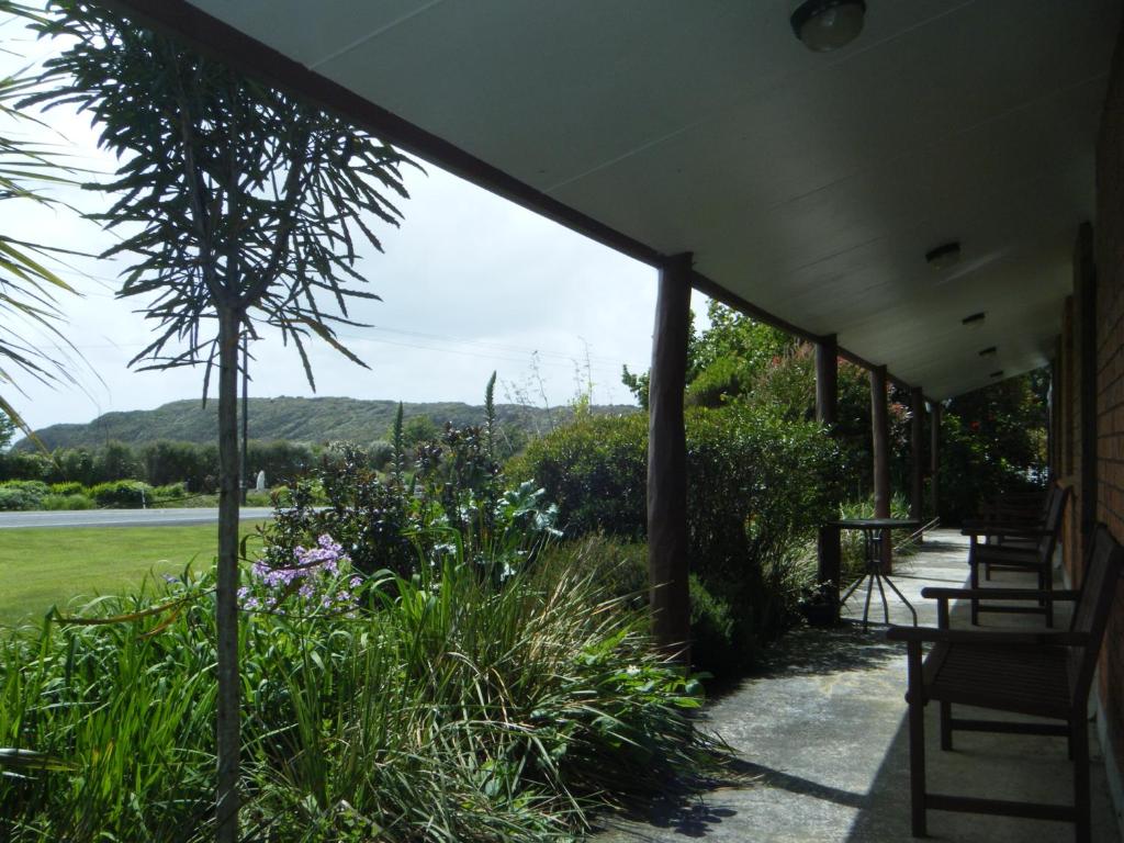 Charleston Lodge photo