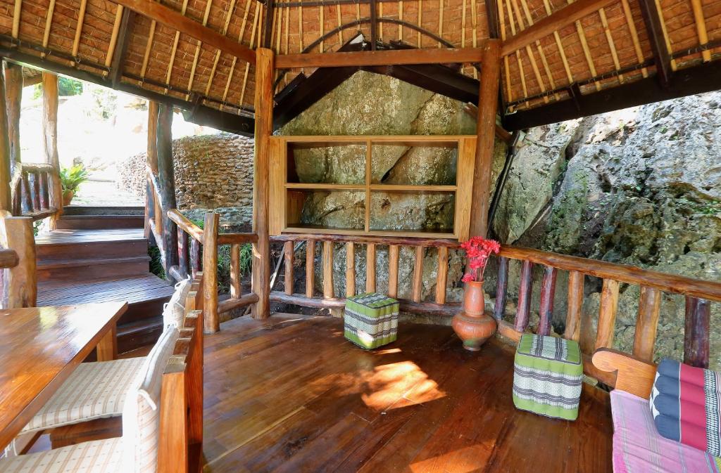 Kanlaya's Eyrie, Luxury Homestay photo