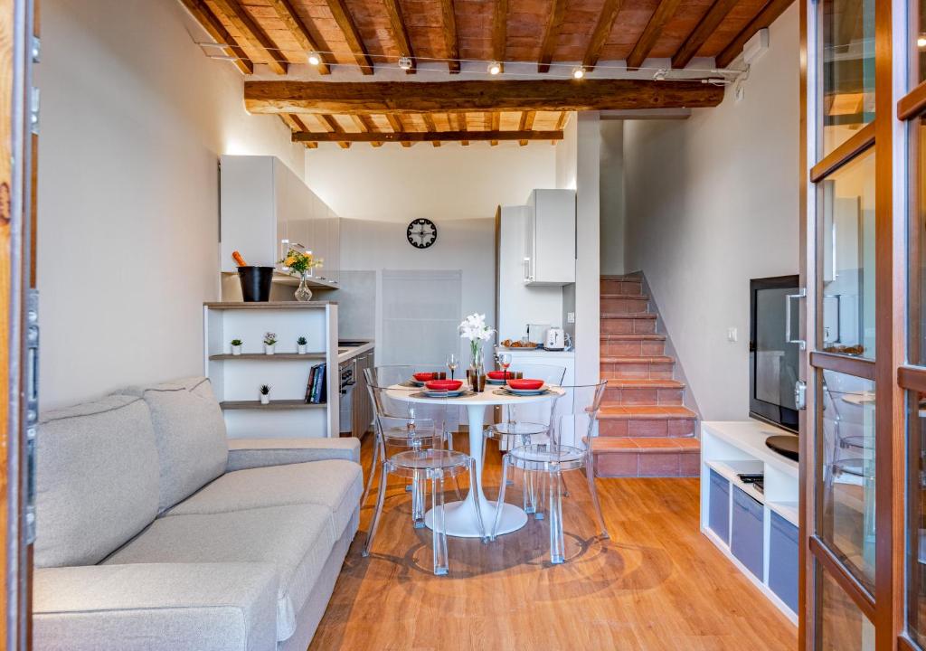 Hostly Arno Riverside Residence-10min from Tower - 5