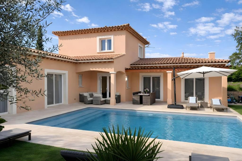 Villa Giovanna à Saint-Raphaël avec piscine chauffée - 5